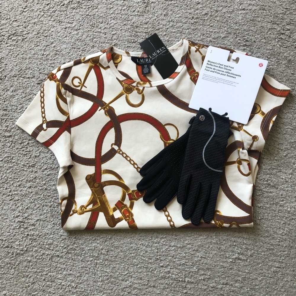 Lauren Ralph Lauren T-shirt and LULULEMON running gloves.